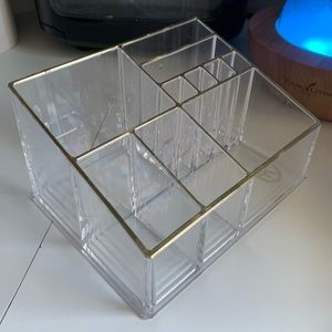 Acrylic Makeup Storage ✨